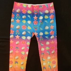 NWOT Capri Leggings Med. oceanic/beach, pink/blue